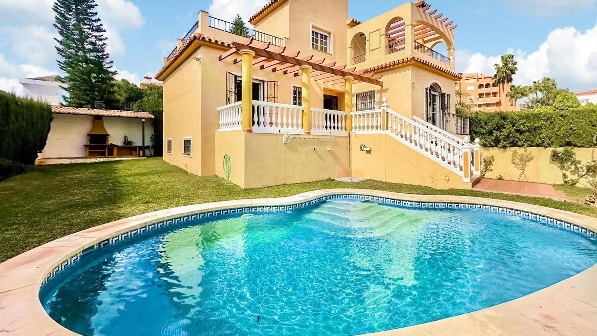 4 Bedroom Amazing Home In Rincón de la Victoria